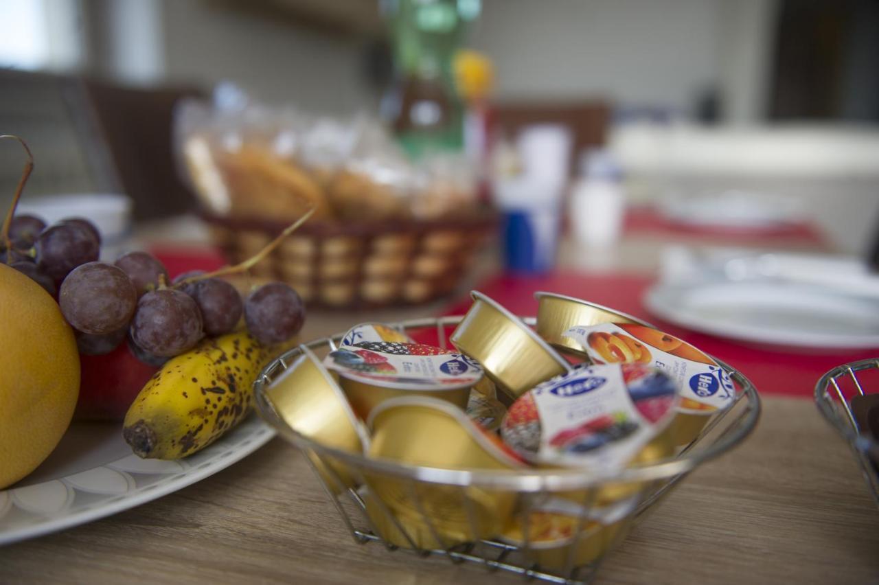 Bb Fly And Beach Bed & Breakfast Fiumicino Exterior foto